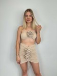 Letni komplet damski: marszczona spódnica i crop top z kwiatem, beż. UNI  XS, S, M, L